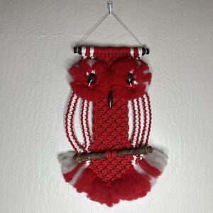 Vintage Red Macrame Owl Boho Chic Decor MCM Wall Hanging 20”